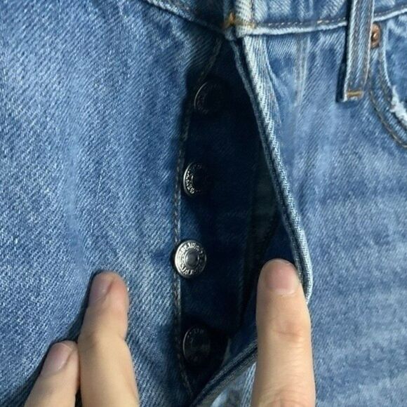 Levi’s Medium Wash Wedgie Jeans 31 NWOT - Picture 4 of 12